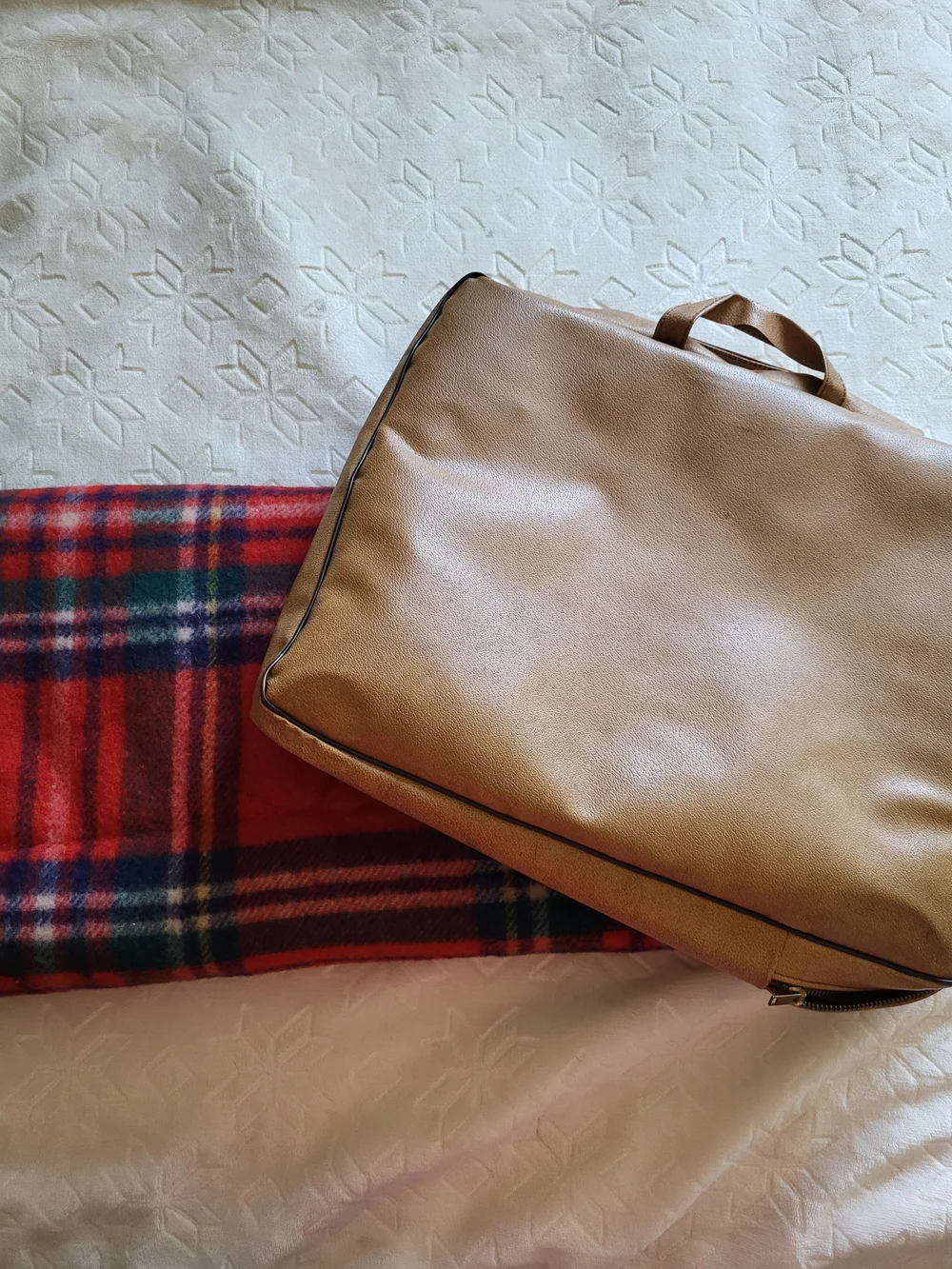 Vintage Horner Woolen Mills Wool Red Plaid Stadium Blanket W/ Original Carry Bag